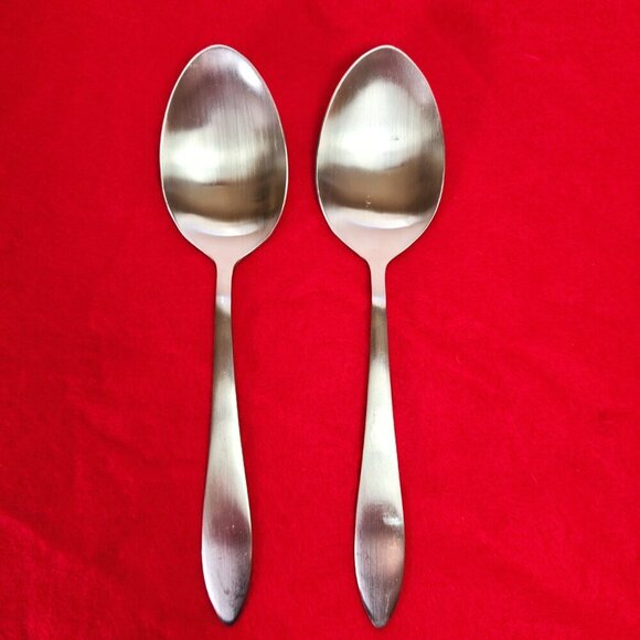 Oneida Serving Spoons Set of 2 Mooncrest Pattern 8" Long - Picture 1 of 6